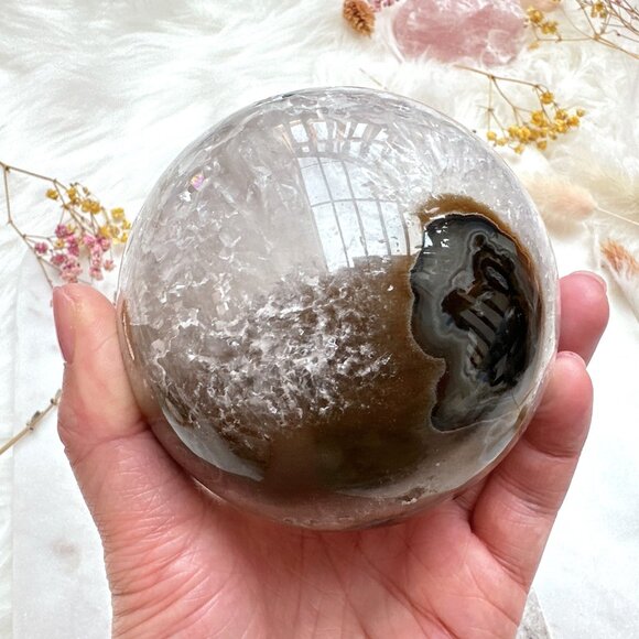 Gorgeous Large Agate Sphere with Druzy - Picture 6 of 10